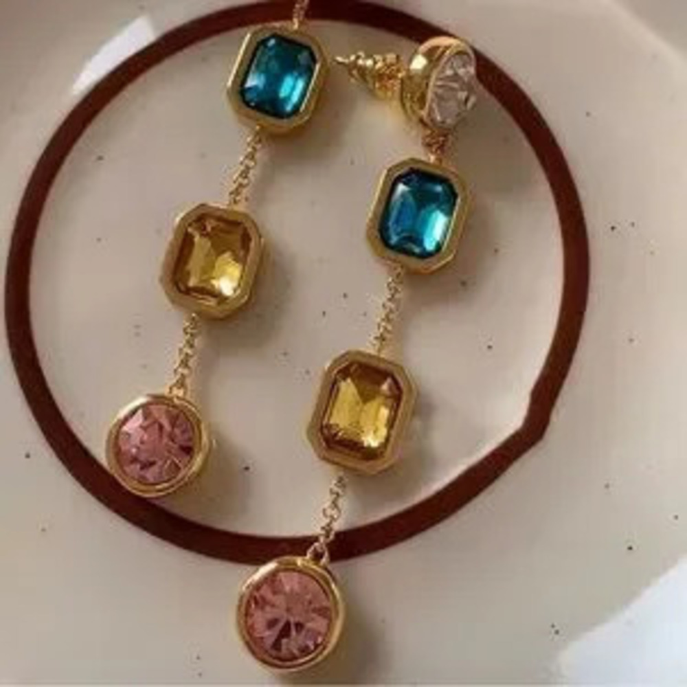 Retro Multicolored Crystal Long Dangle Earring - Picture 3 of 5